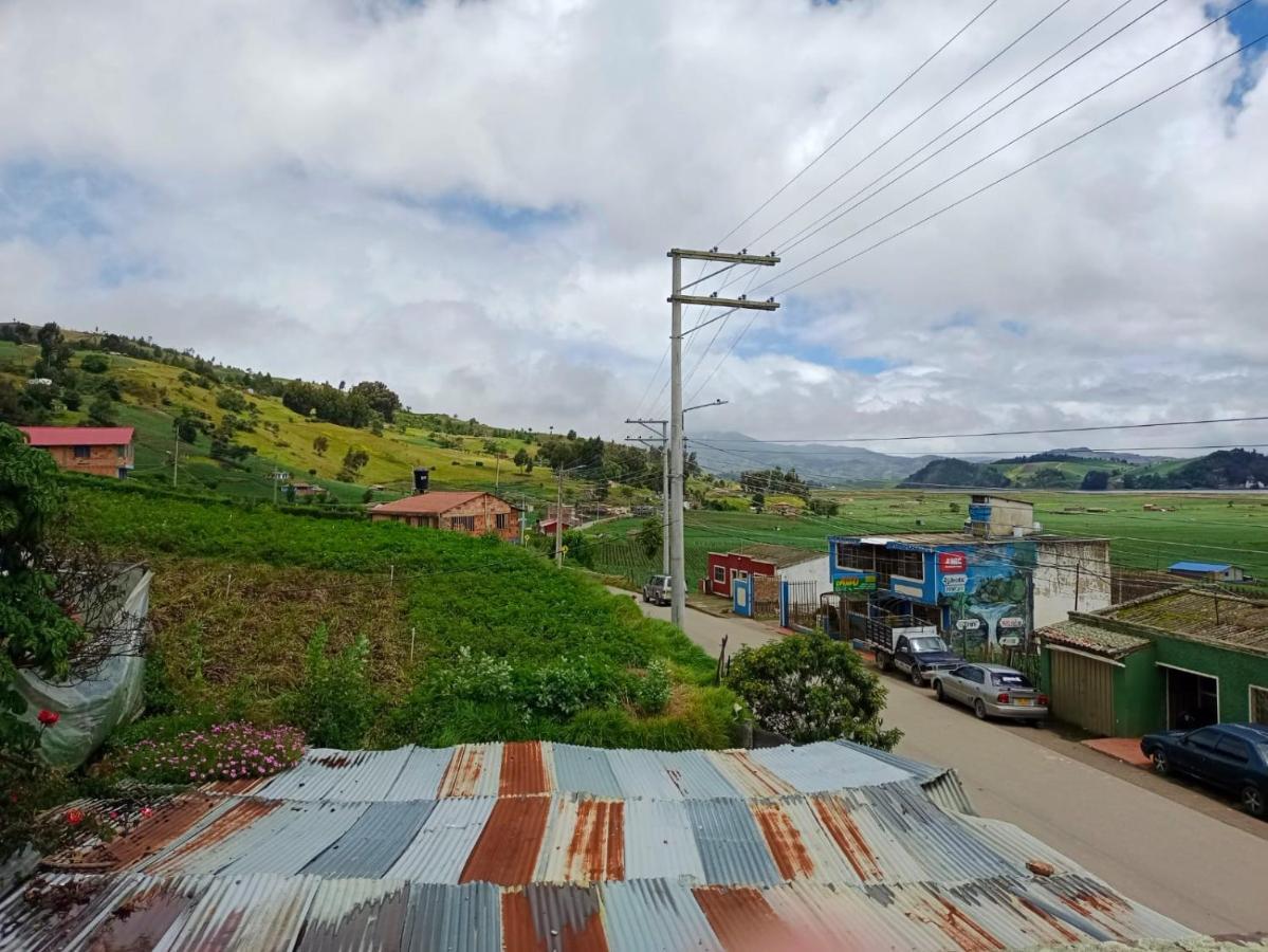 אקיטניה Casa Rural Zaba Lago De Tota מראה חיצוני תמונה